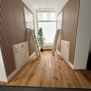 https://apt-robin-wood.vienna-besthotels.com