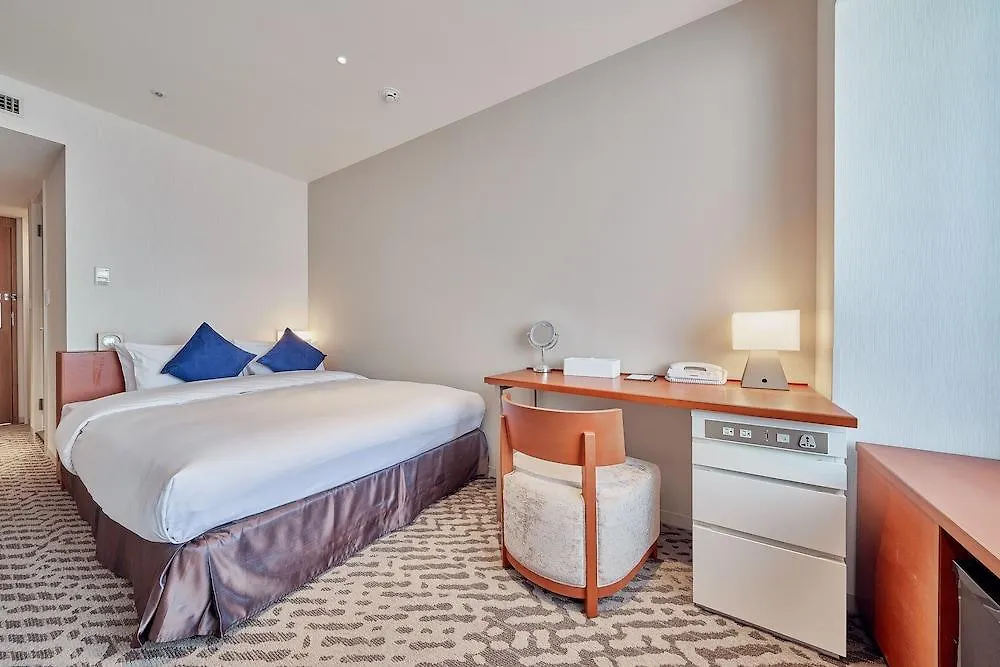 Keio Plaza Hotel Sapporo 5*,